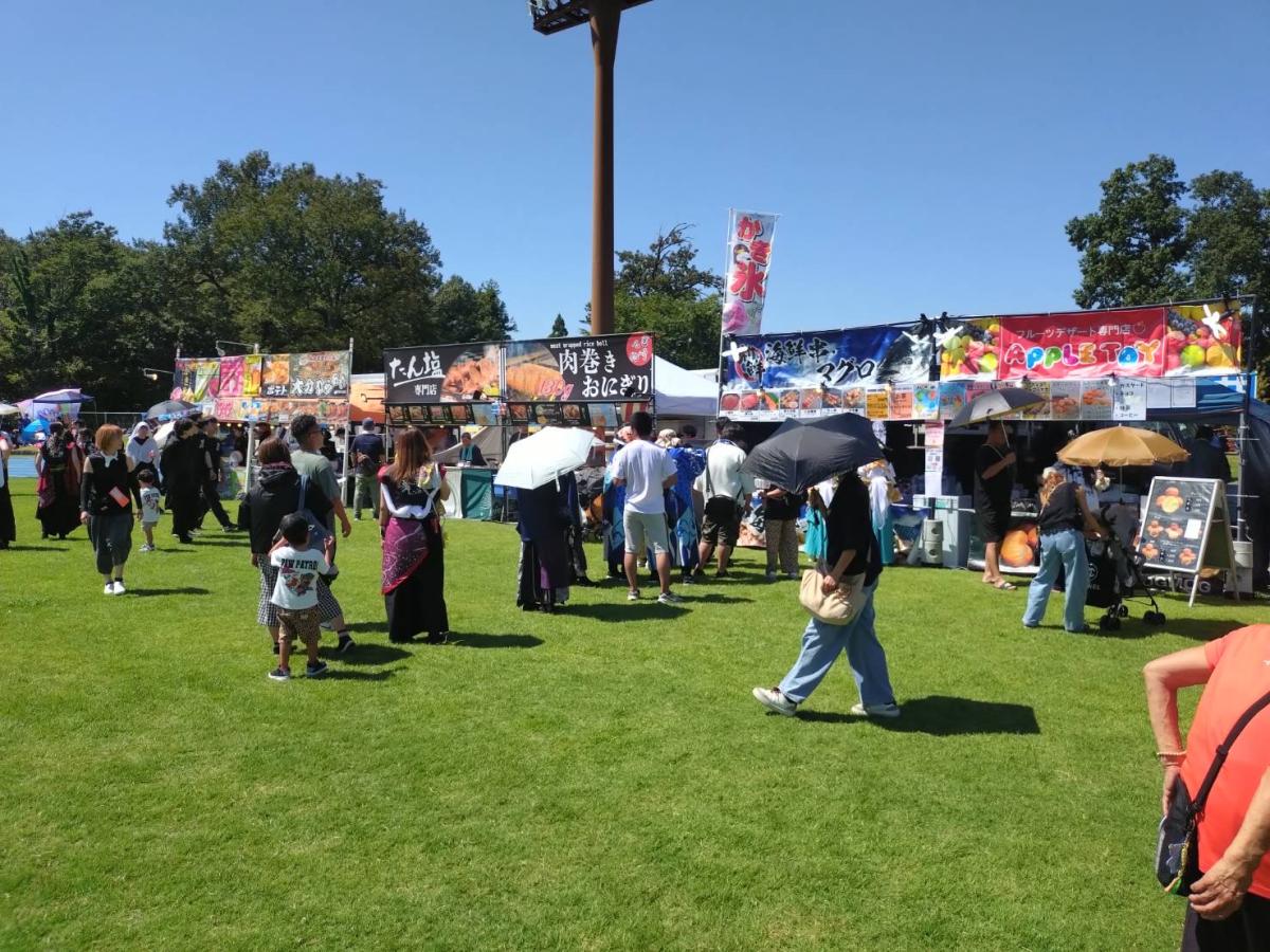キッチンカー開業前に知っておきたい原価率・オペレーション比較　フライドポテトとクレープ、どっちが儲かる？